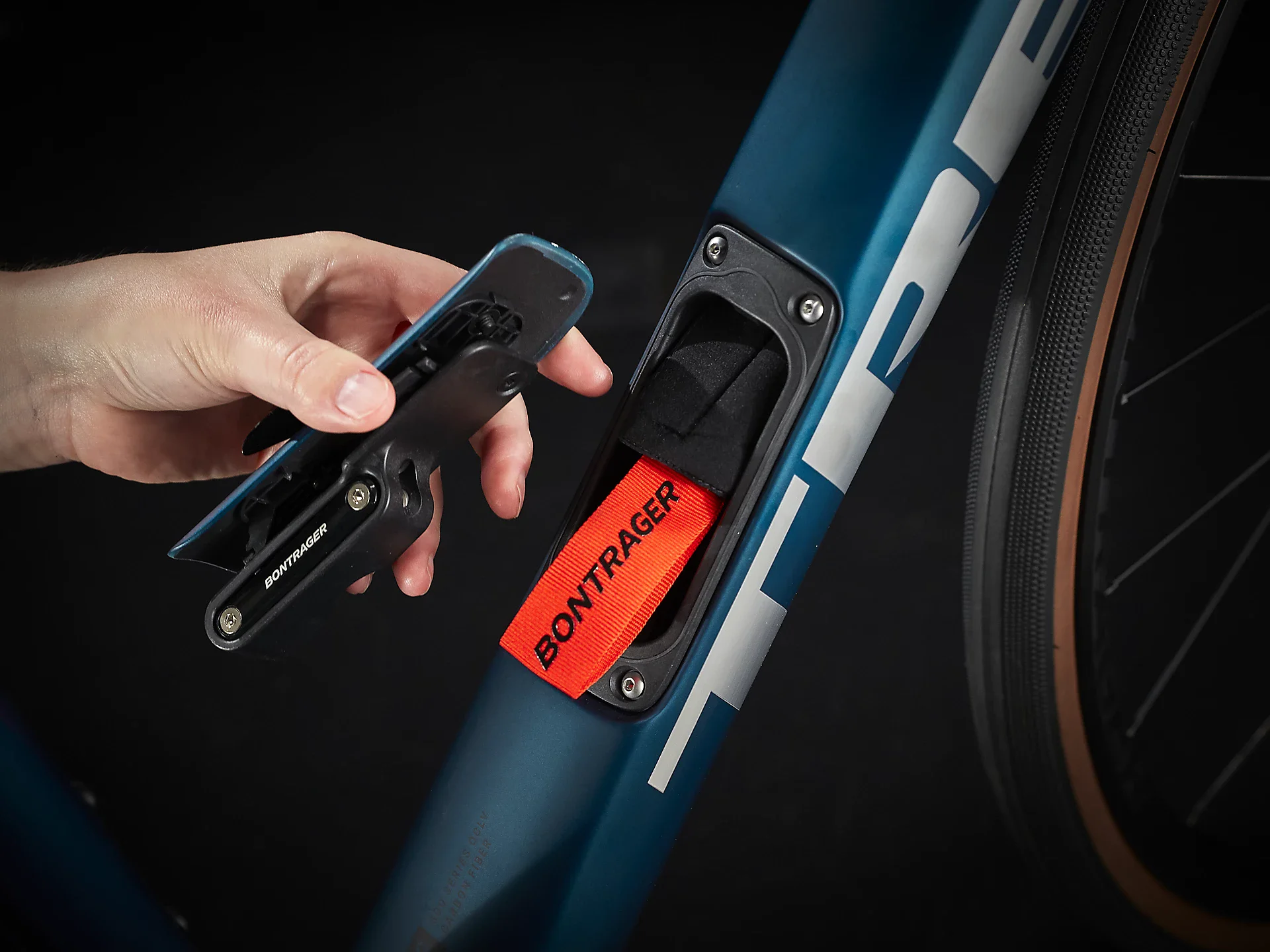 Domane SL 6 ETap Satin Dark Aquatic/Satin Trek Black – Image 6