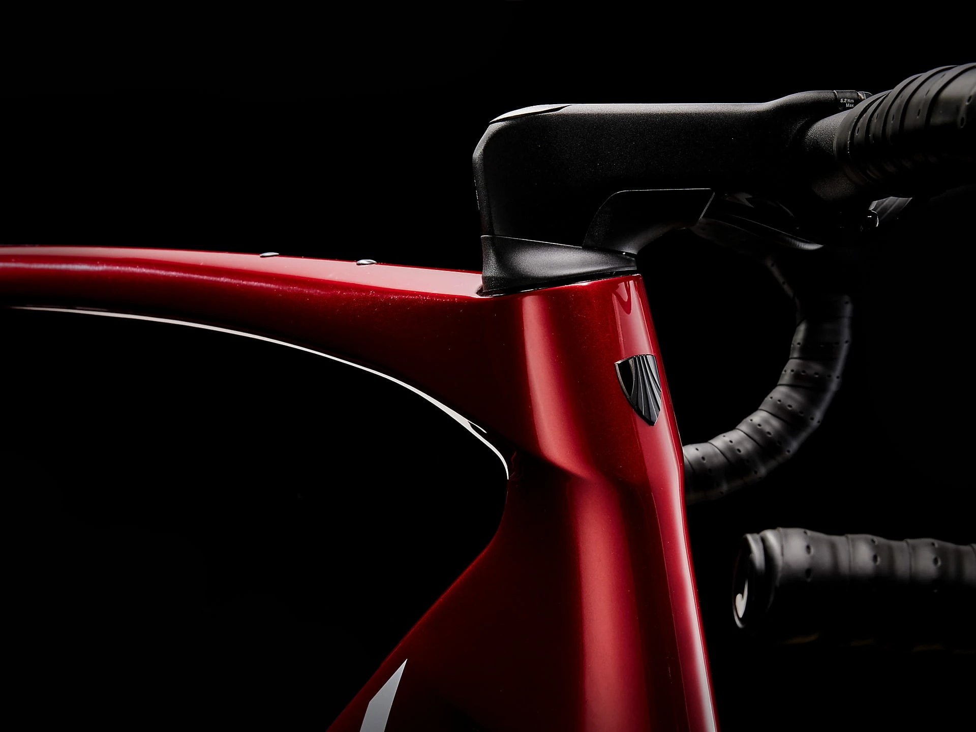 Trek Domane SL 6 ETap Gen 4 Crimson – Image 6