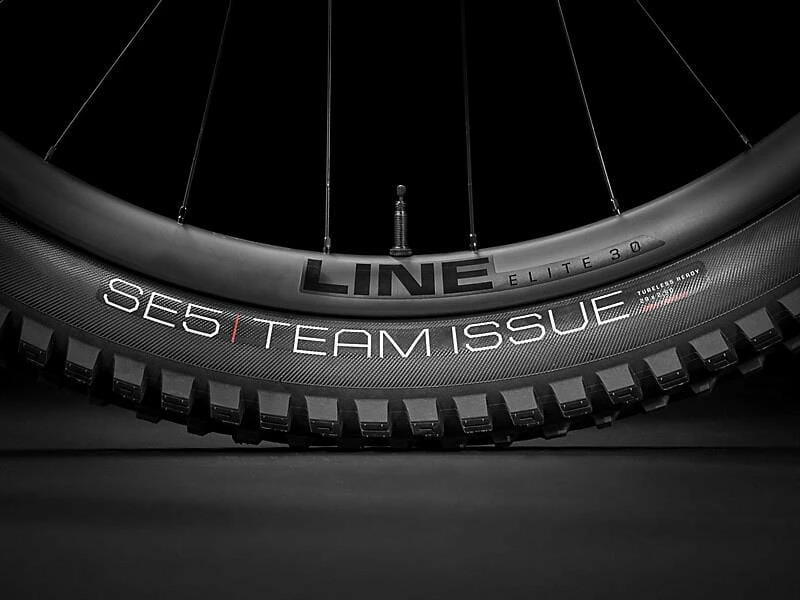 Trek Fuel EX 9.8 GX AXS Gen 6 Mulsanne Blue – Image 10