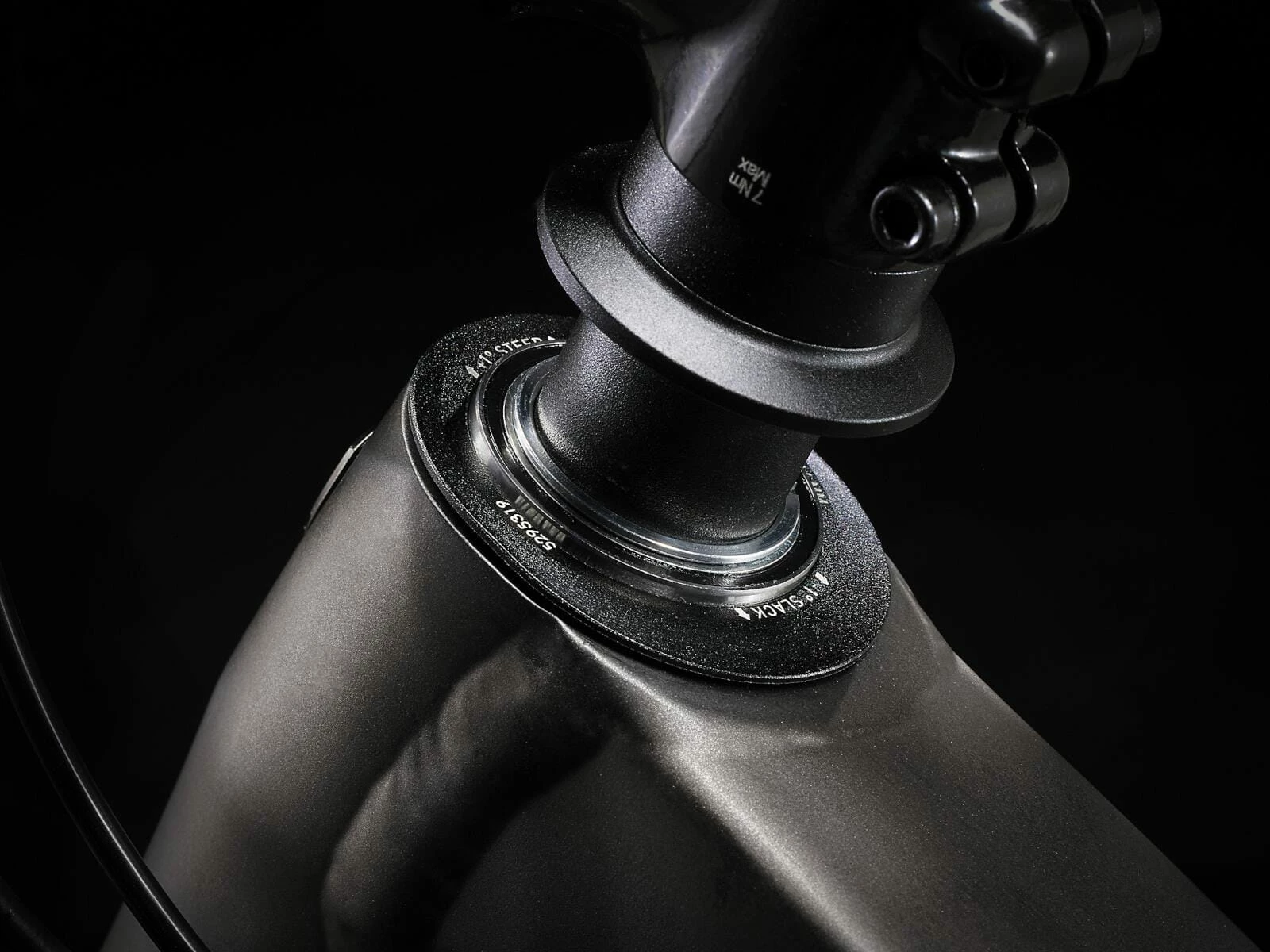 Trek Fuel EX 9.8 GX AXS Gen 6 Mulsanne Blue – Image 11